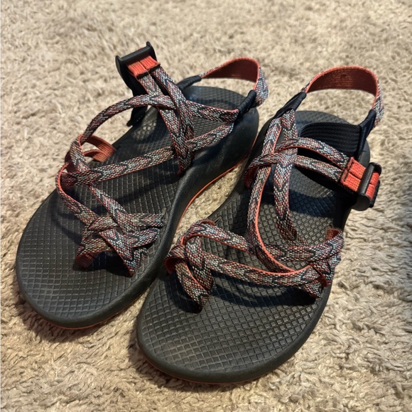 Chaco Size 7 - Picture 1 of 3